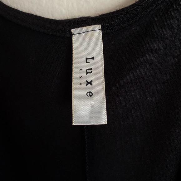 Luxe Draped Relaxed Oversized Short Sleeve Tunic Black Size Small - Picture 4 of 8